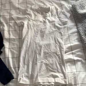 Lululemon white swiftly tech tee only used about 3 times